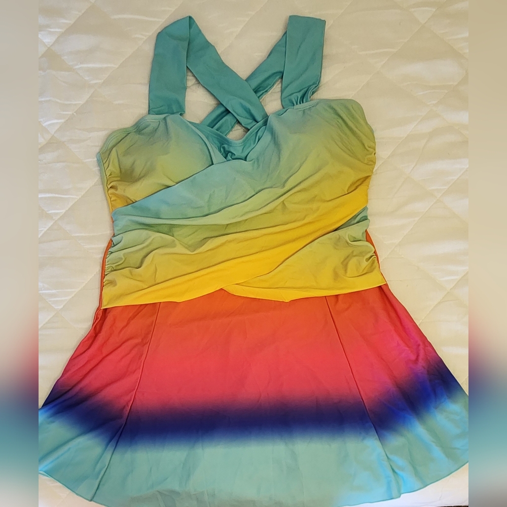 Vibrant Ombre Tankini Swimsuit with Ruched Detail